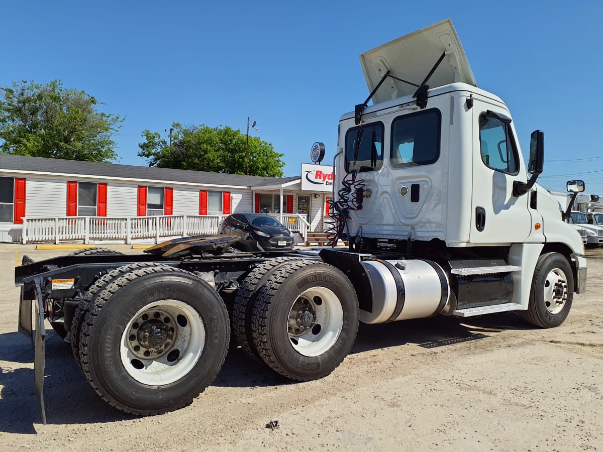 2016 Freightliner/Mercedes CASCADIA 125 775396