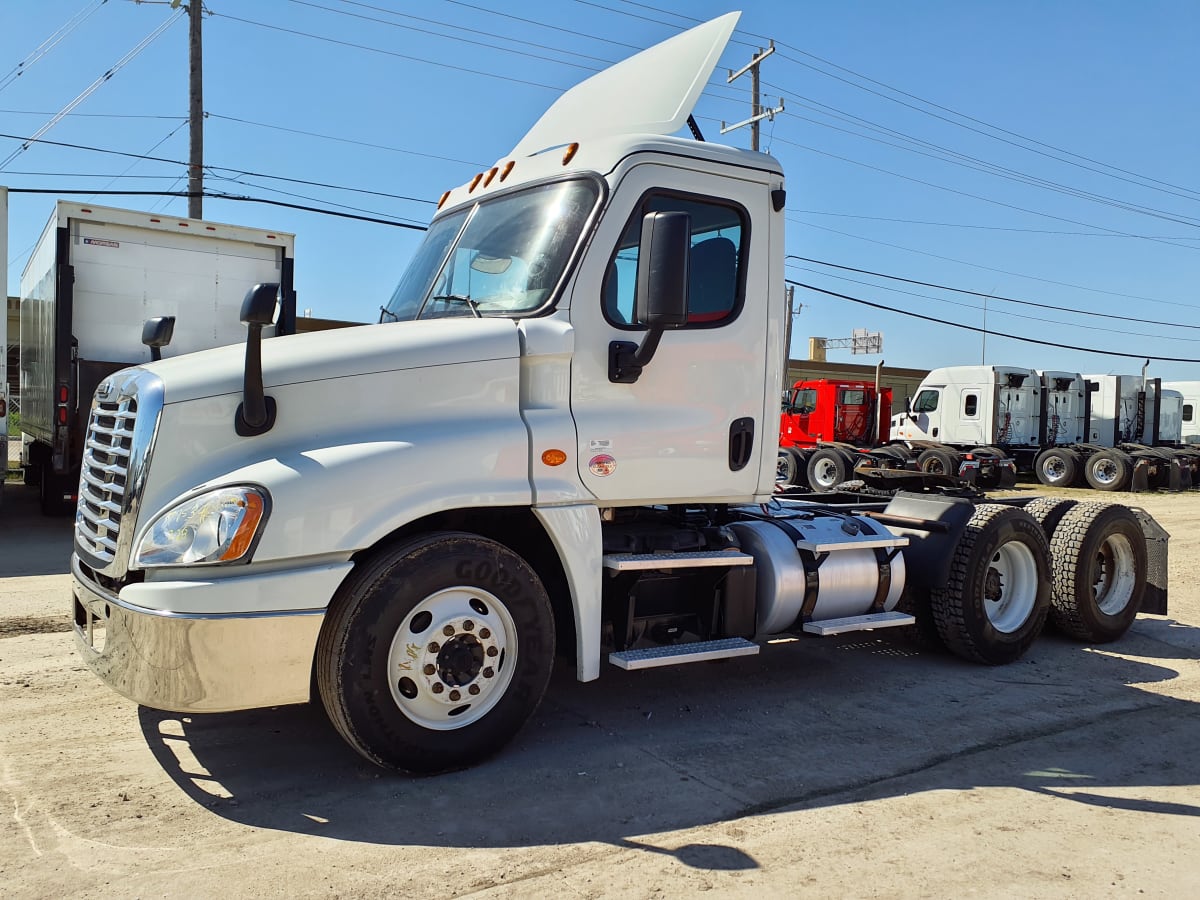 2016 Freightliner/Mercedes CASCADIA 125 775396