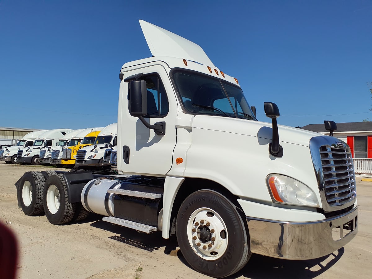 2016 Freightliner/Mercedes CASCADIA 125 775396