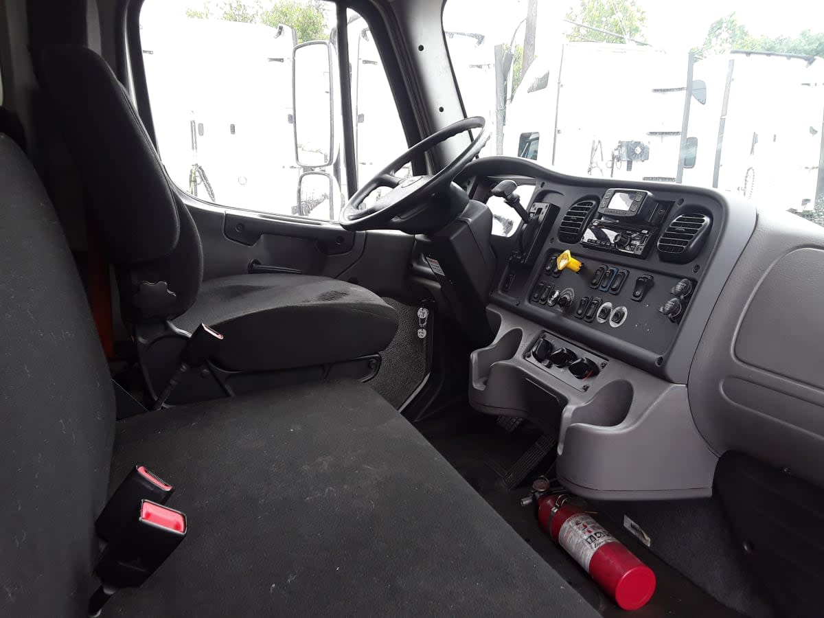 2018 Freightliner M2 106 775673