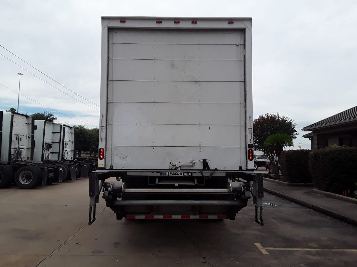 2018 Freightliner M2 106 775673
