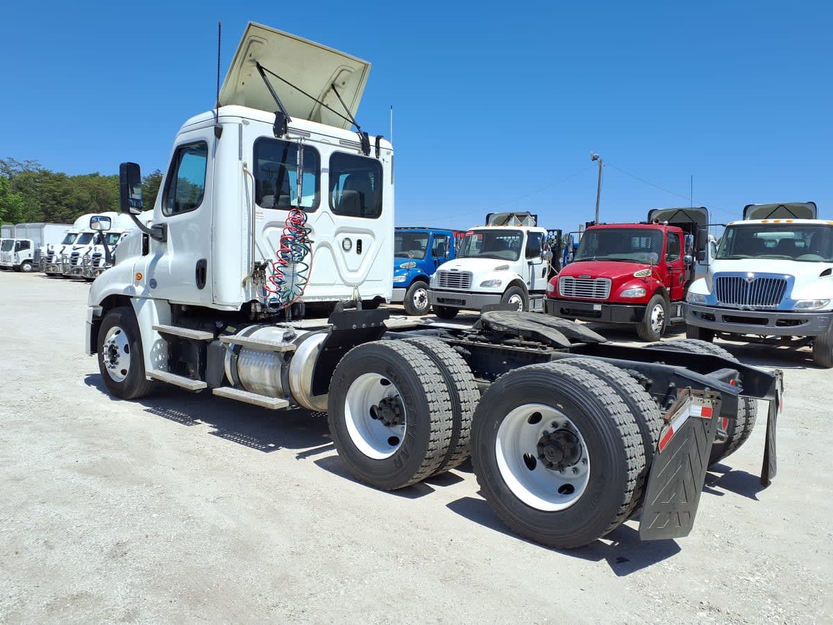 2018 Freightliner/Mercedes CASCADIA 125 775774