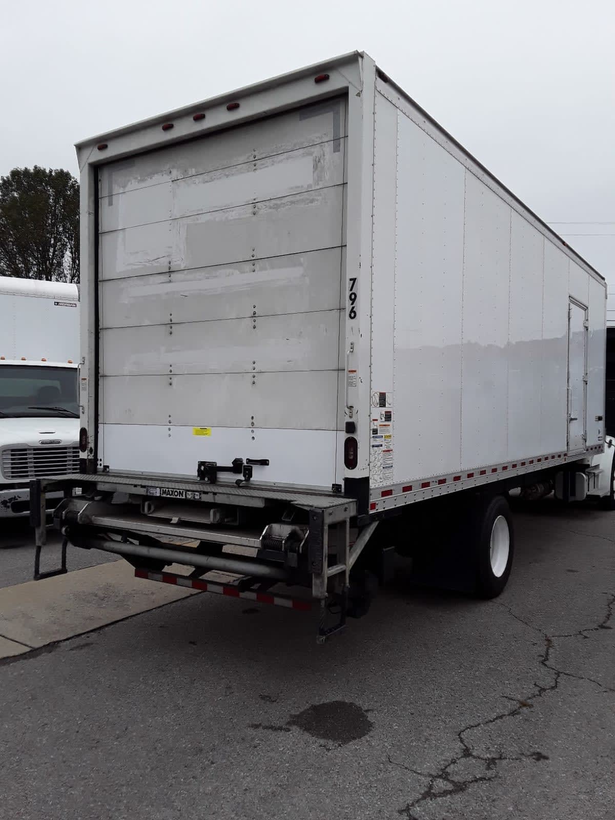2018 Freightliner/Mercedes M2 106 775796