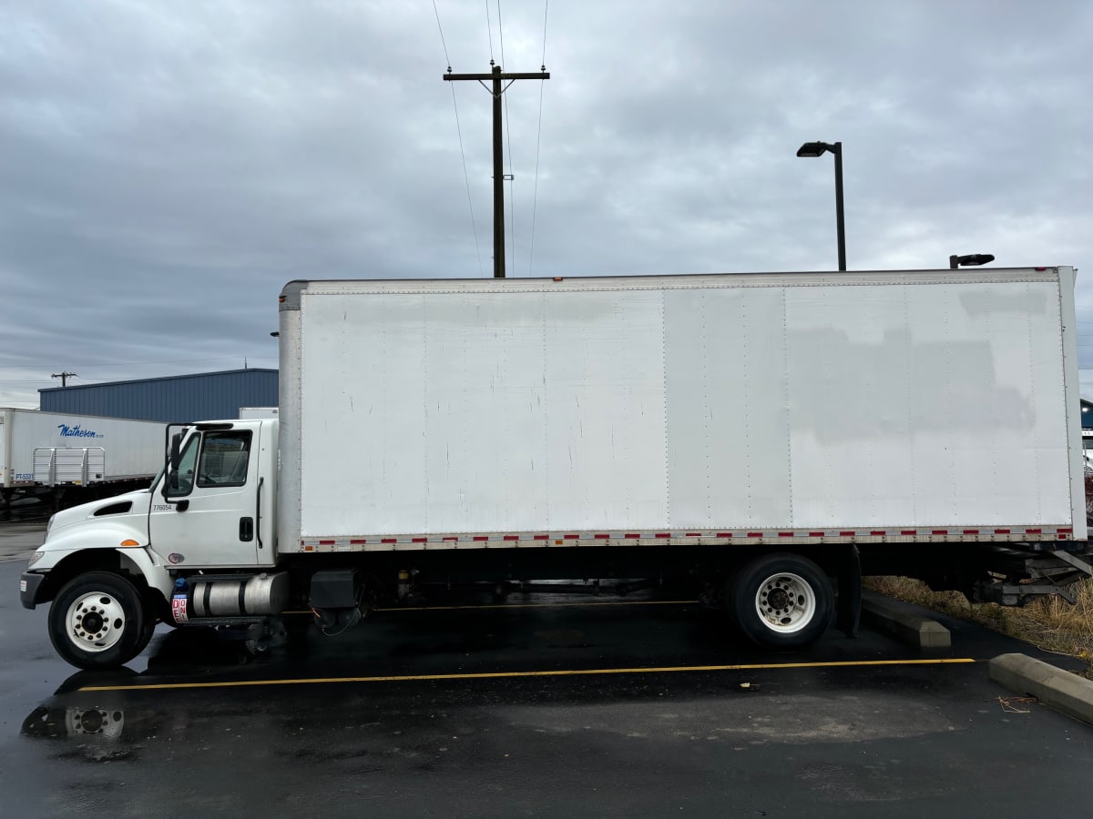 2018 Navistar International 4300 776054