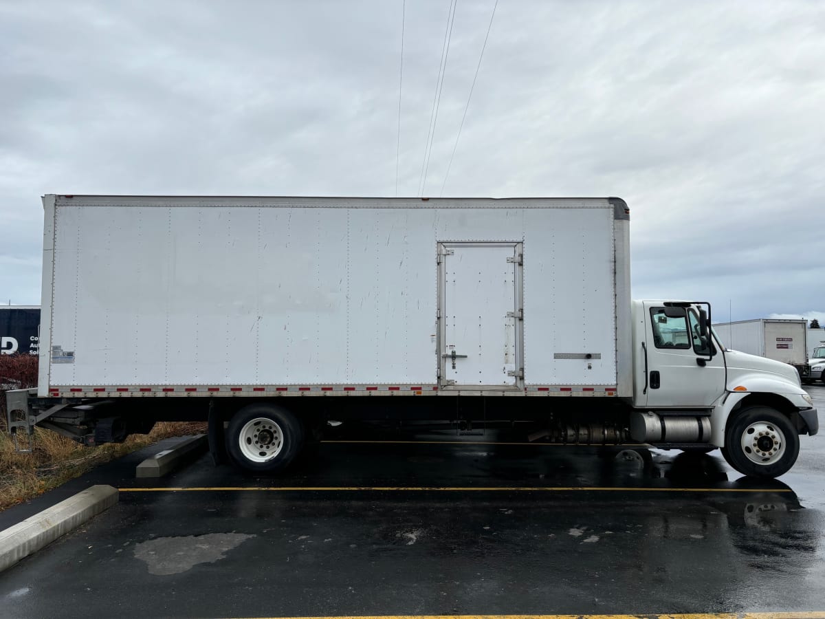 2018 Navistar International 4300 776054