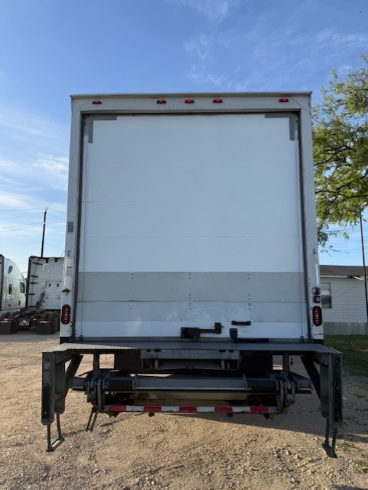 2018 Navistar International 4300 776068