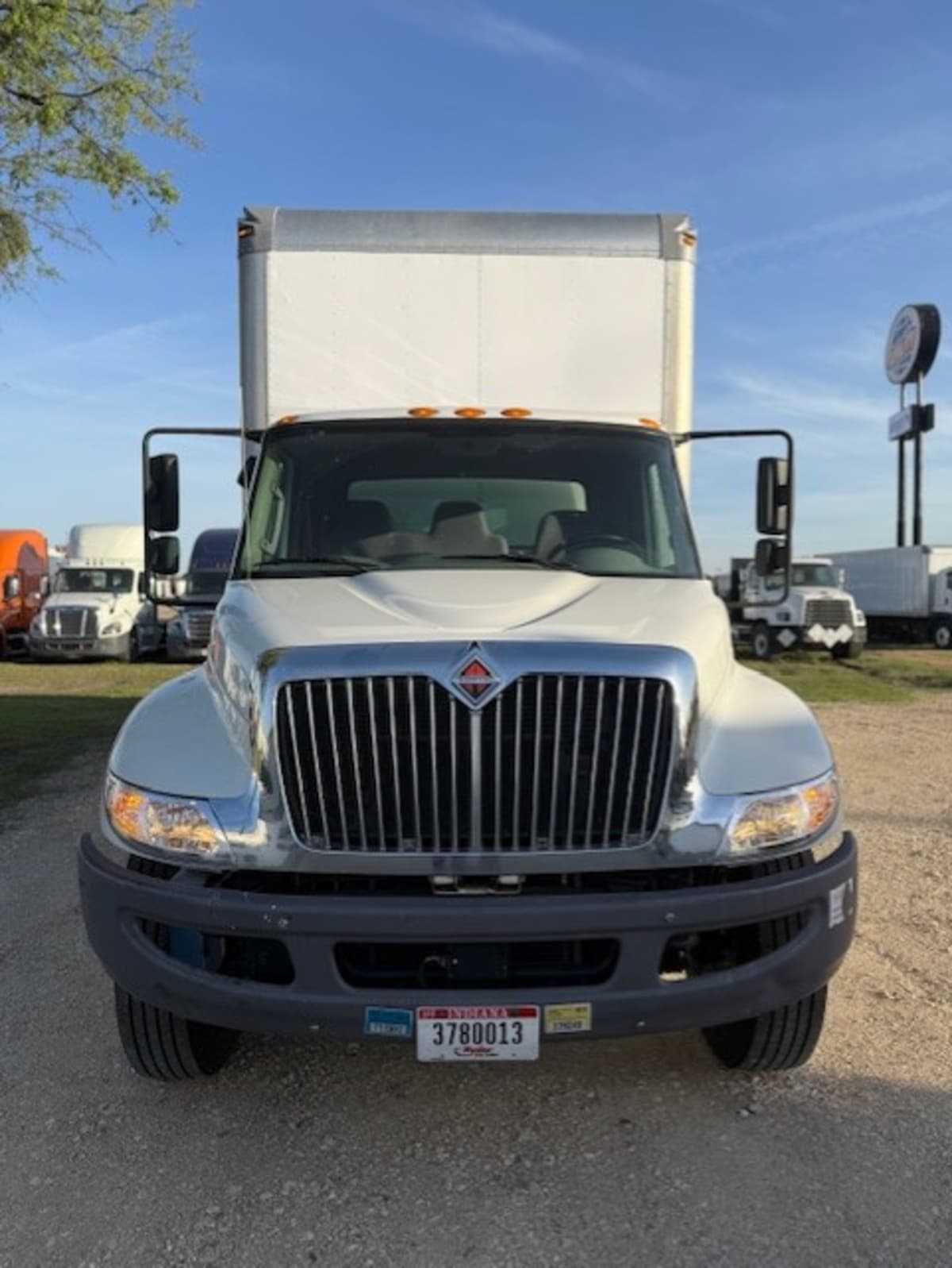2018 Navistar International 4300 776068