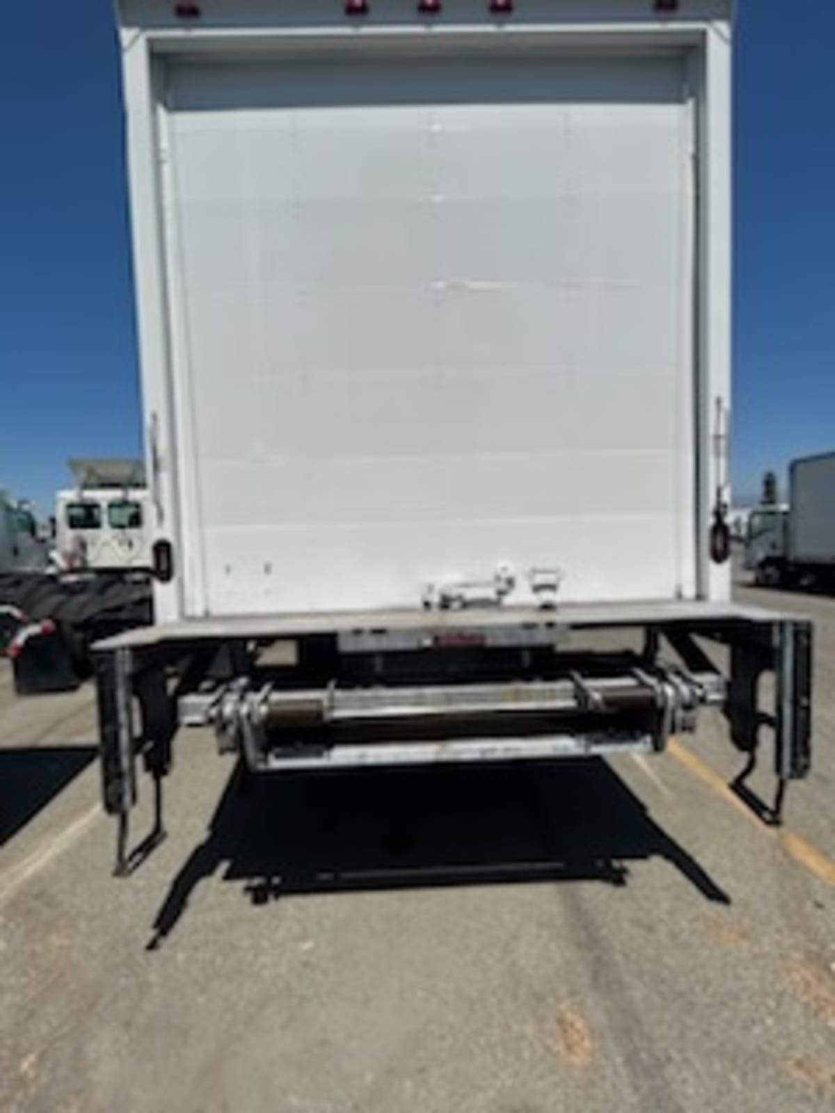 2018 Navistar International 4300 776069