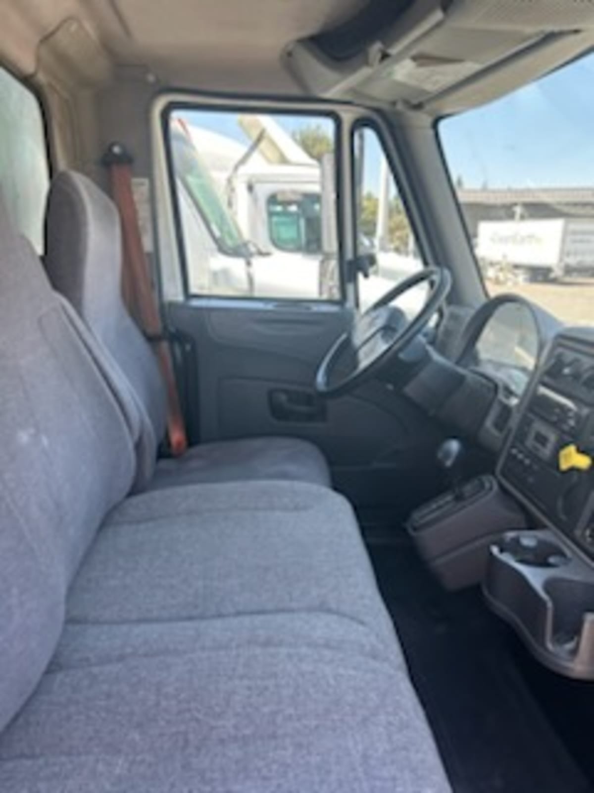 2018 Navistar International 4300 776069