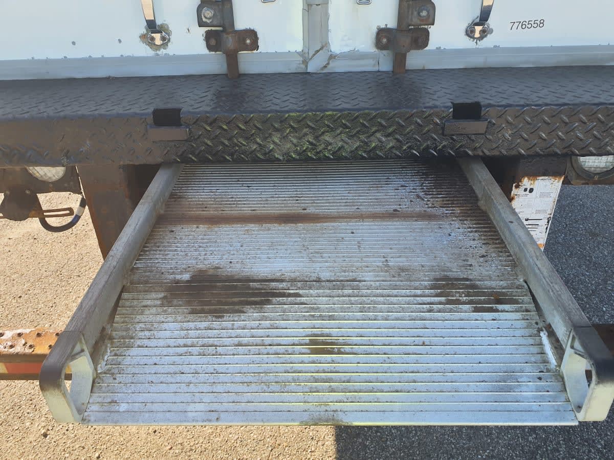 2018 Freightliner M2 106 776558