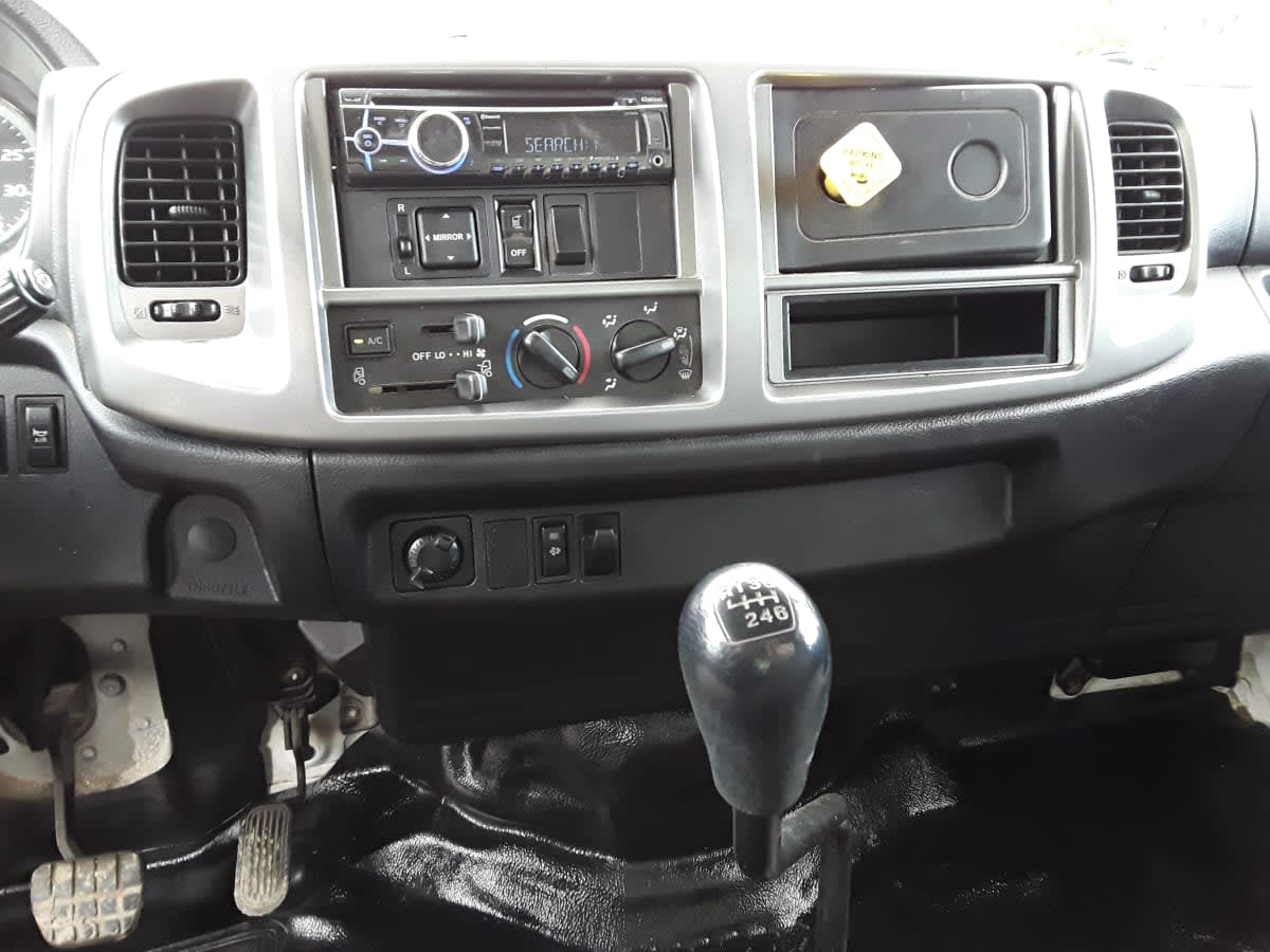 2018 Hino HINO 338 776587