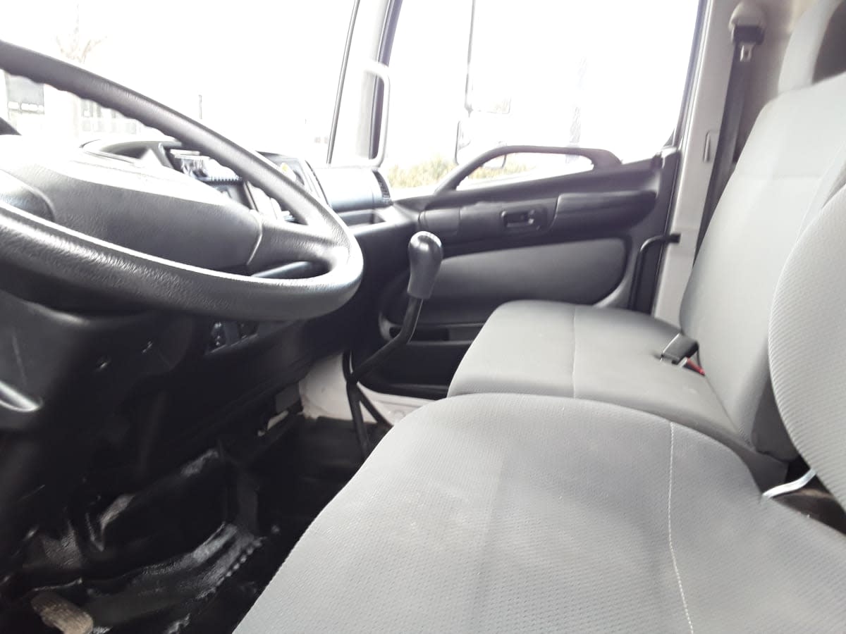 2018 Hino HINO 338 776587