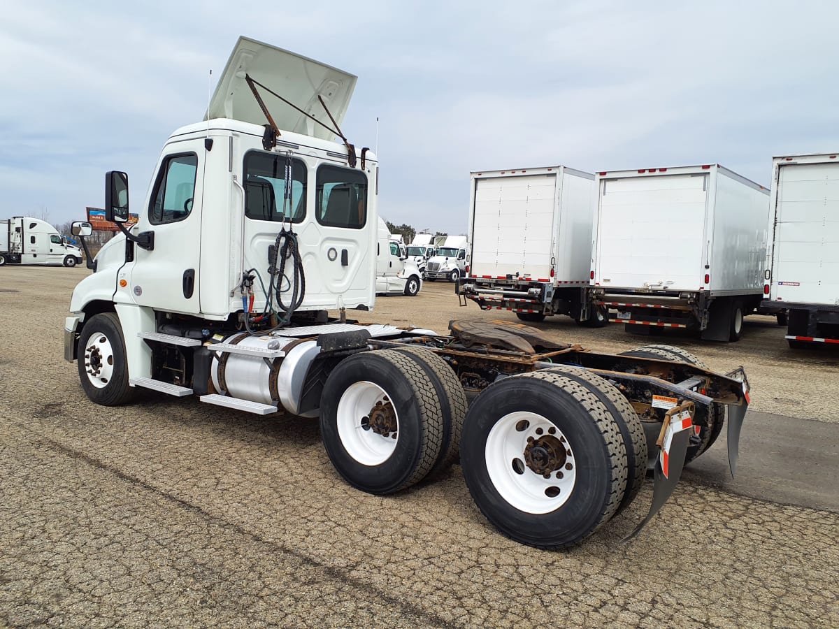 2018 Freightliner/Mercedes CASCADIA 125 776811