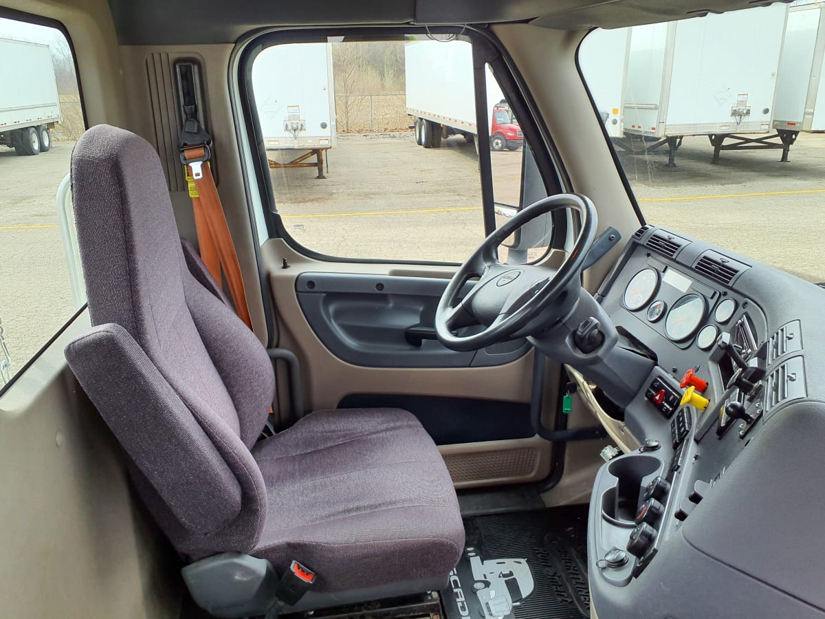 2018 Freightliner/Mercedes CASCADIA 125 776811