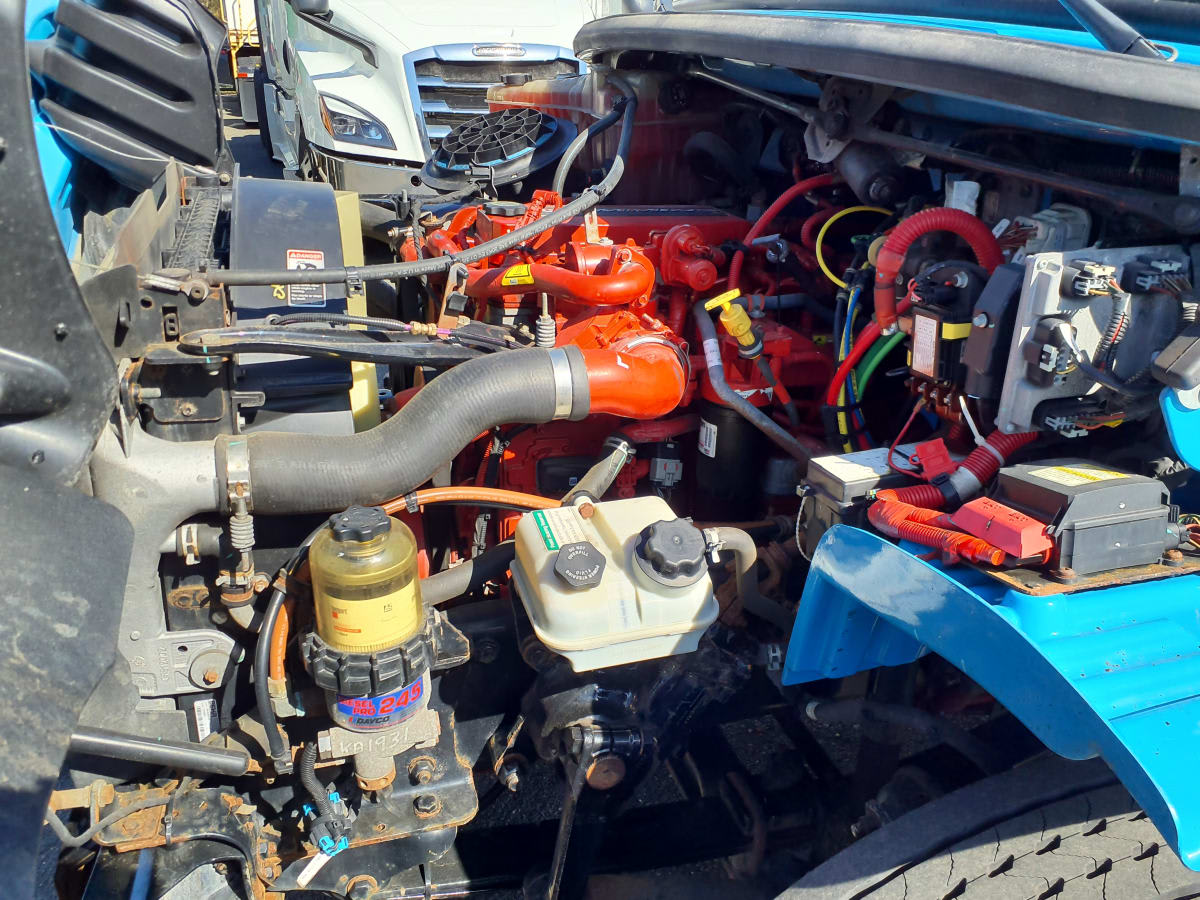 2018 Freightliner/Mercedes M2 106 776819