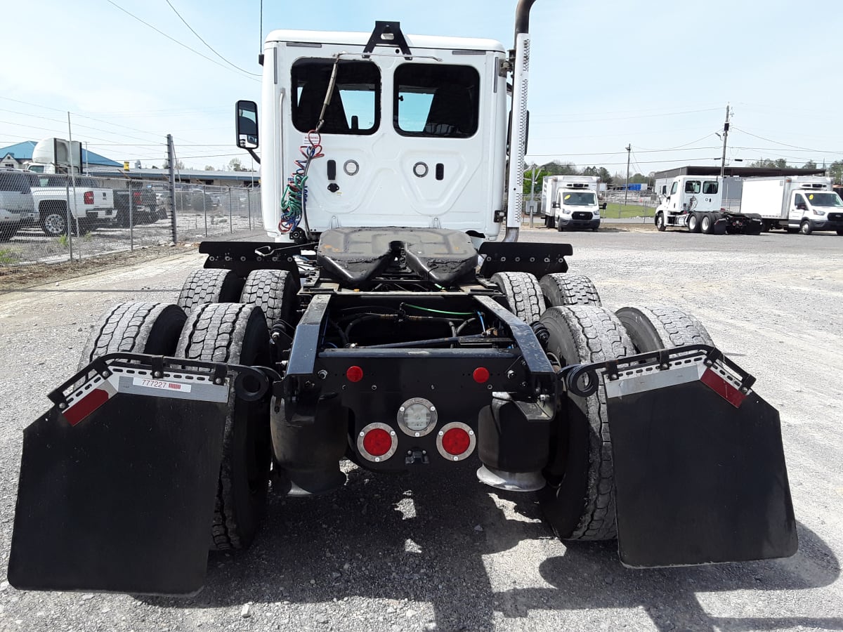 2018 Freightliner/Mercedes CASCADIA 125 777227