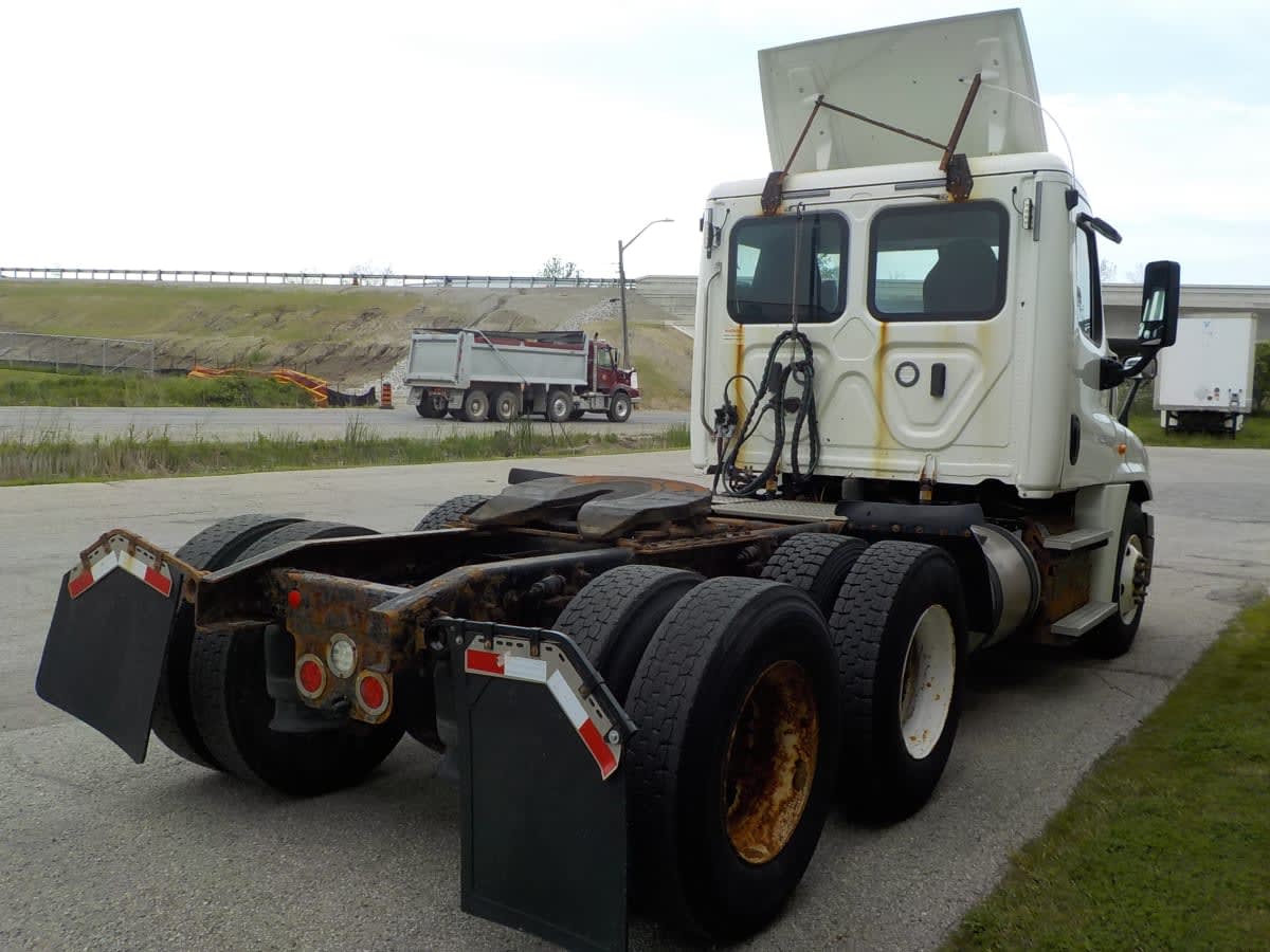 2018 Freightliner/Mercedes CASCADIA 125 777467