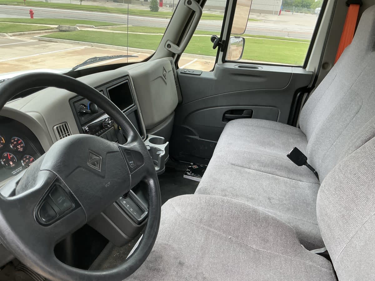 2018 Navistar International 4300 777689