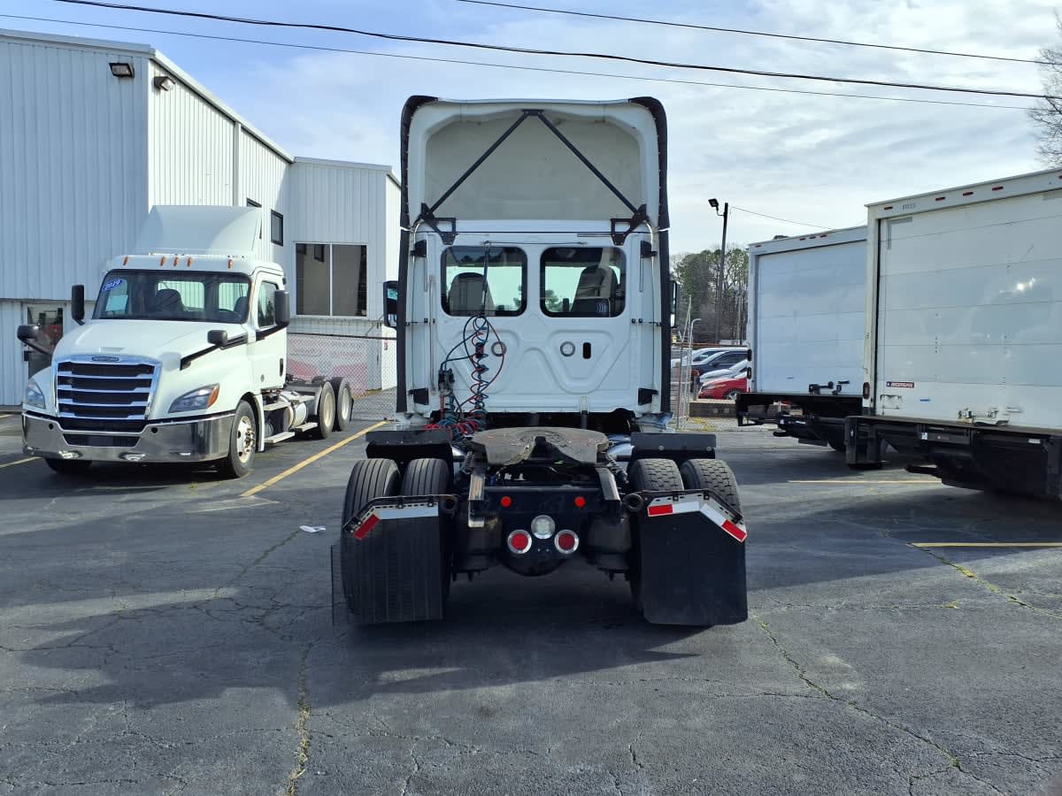 2018 Freightliner - image 5