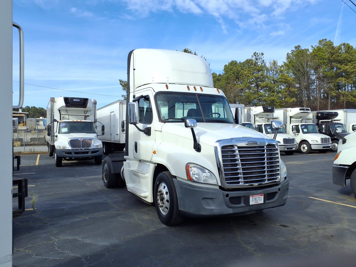 2018 Freightliner - image 1