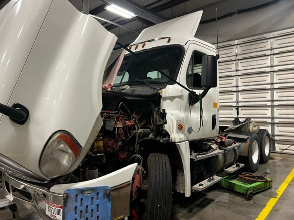 2016 Freightliner/Mercedes CASCADIA 125 777793