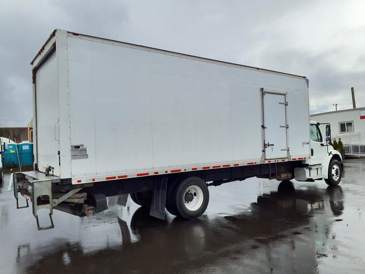 2018 Freightliner/Mercedes M2 106 777824