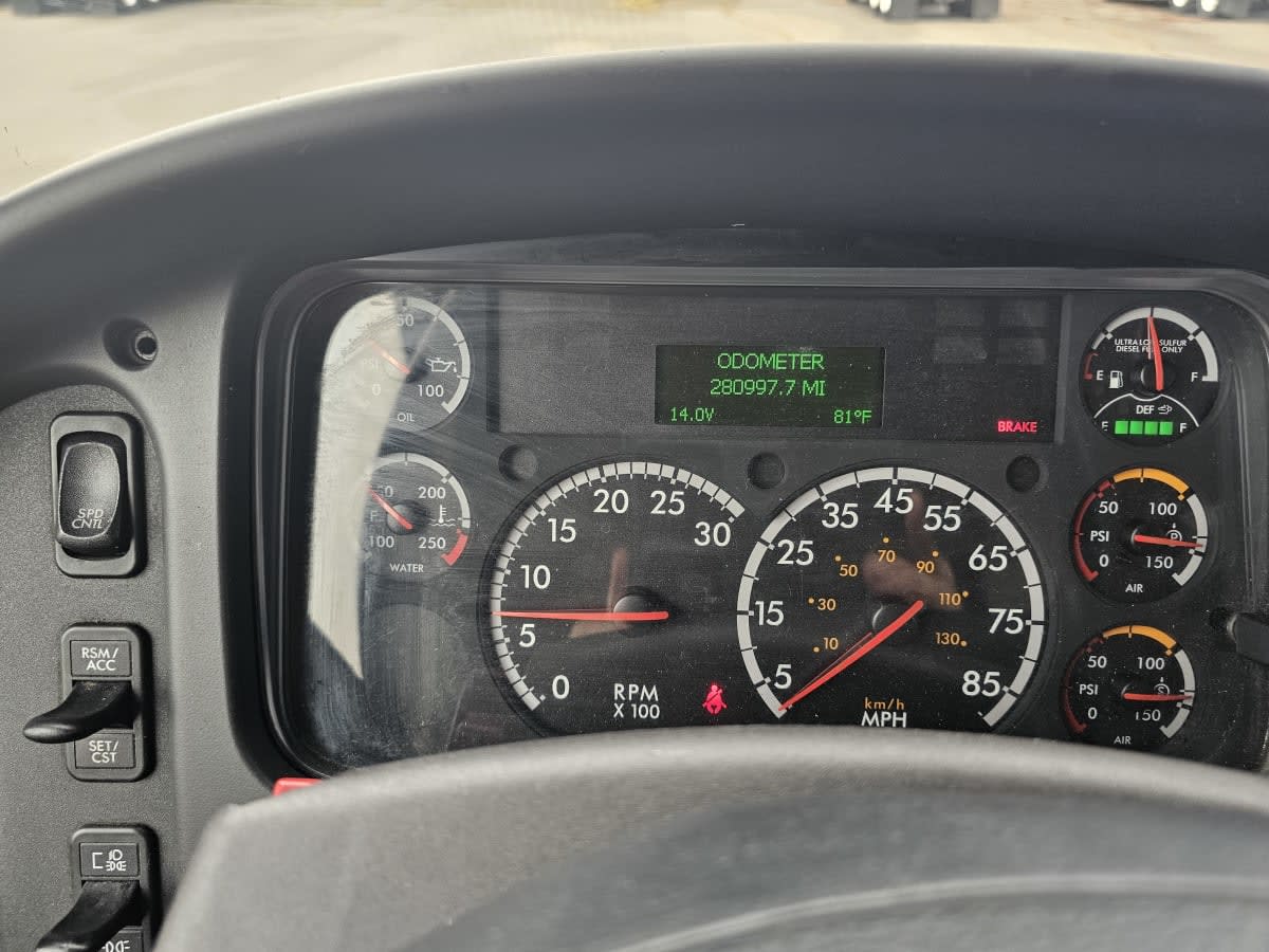 2018 Freightliner M2 106 777841