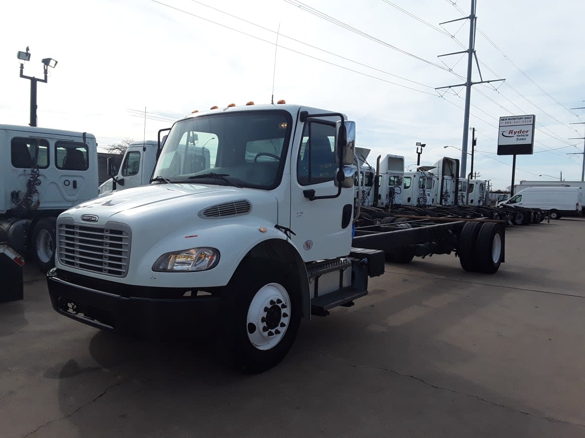 2018 Freightliner/Mercedes M2 106 777842