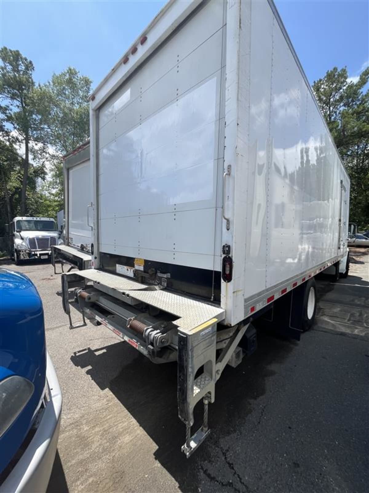 2018 Freightliner M2 106 777847