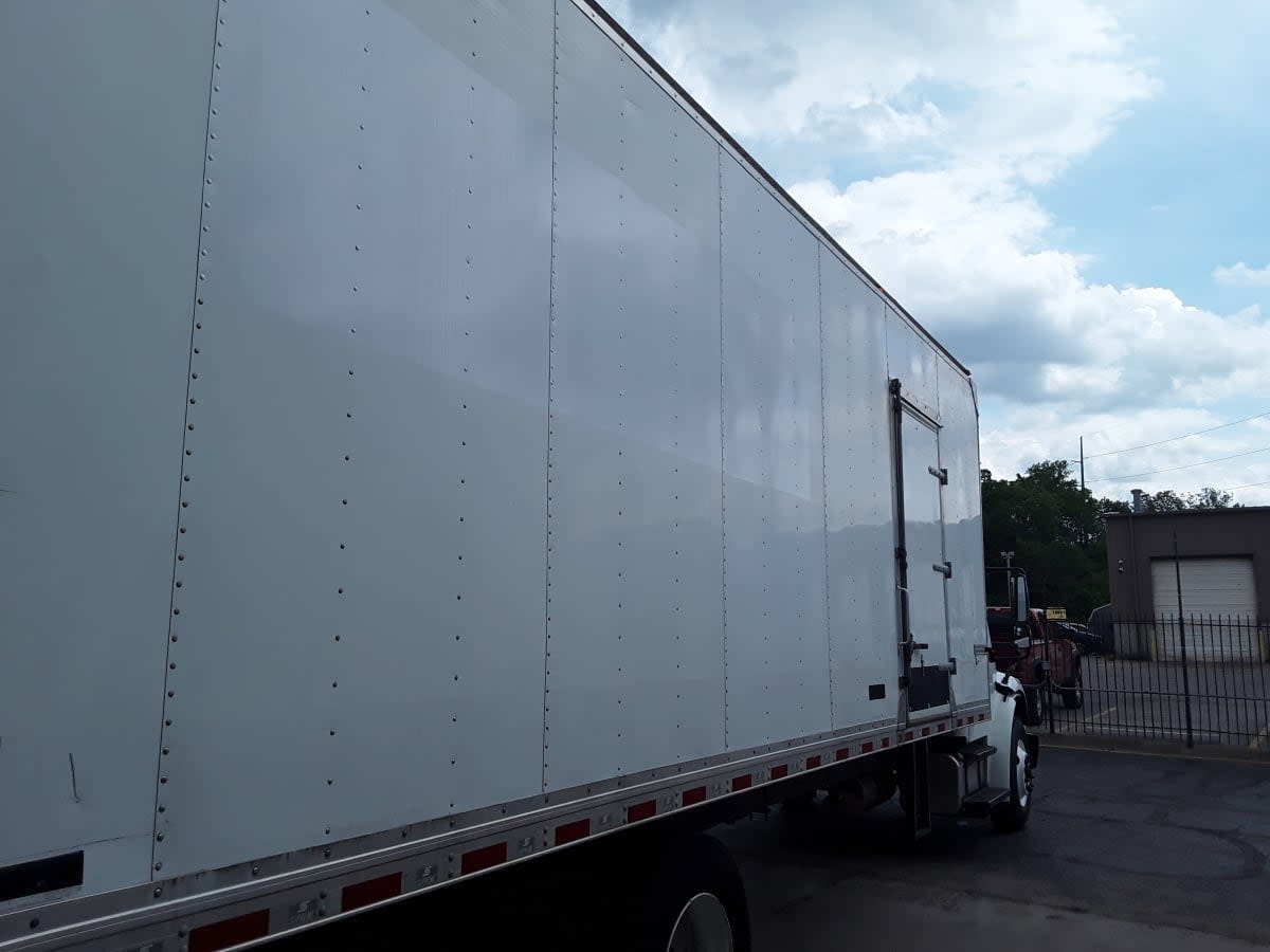 2018 Freightliner/Mercedes M2 106 777848