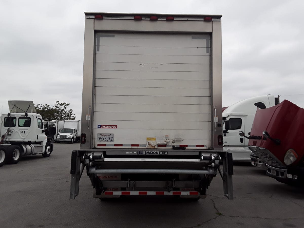 2018 Freightliner M2 106 778048