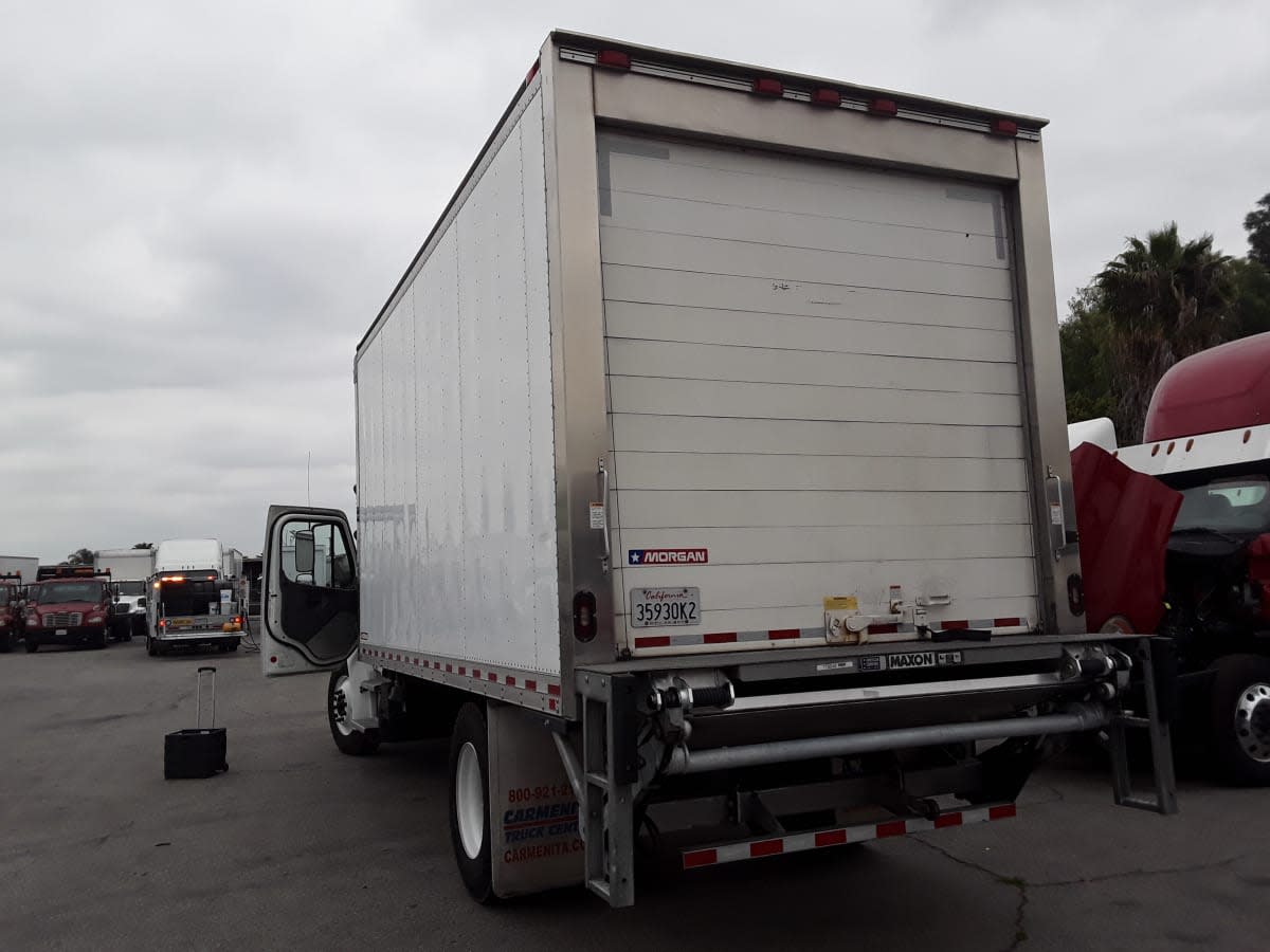 2018 Freightliner M2 106 778048