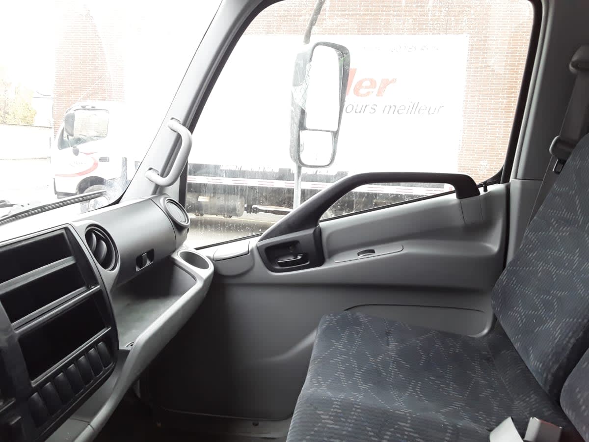 2018 Hino HINO 195 778102