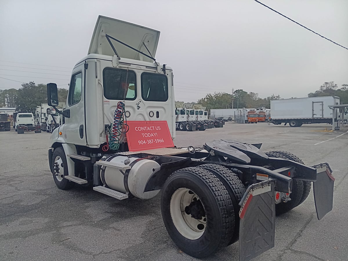 2018 Freightliner - image 6