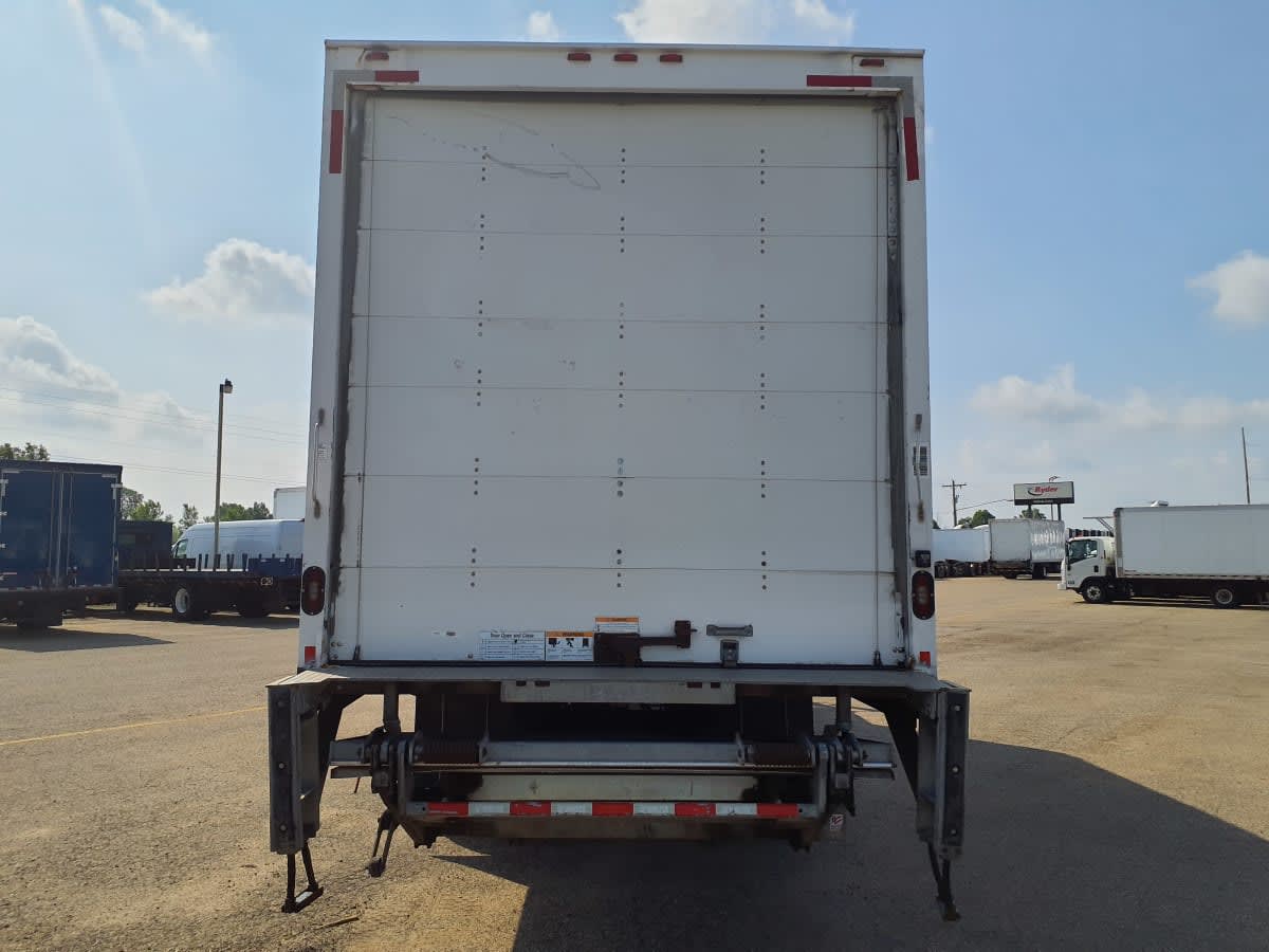 2018 Freightliner M2 106 778639