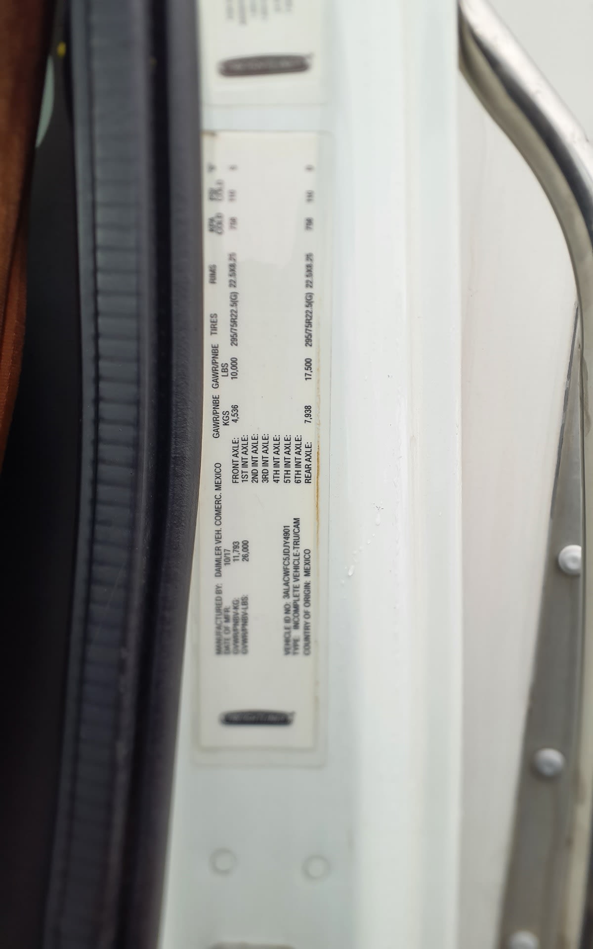 2018 Freightliner M2 106 - image 13