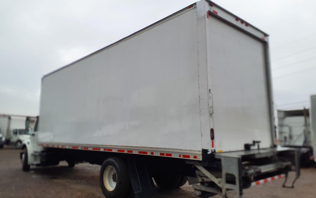 2018 Freightliner M2 106 - image 6