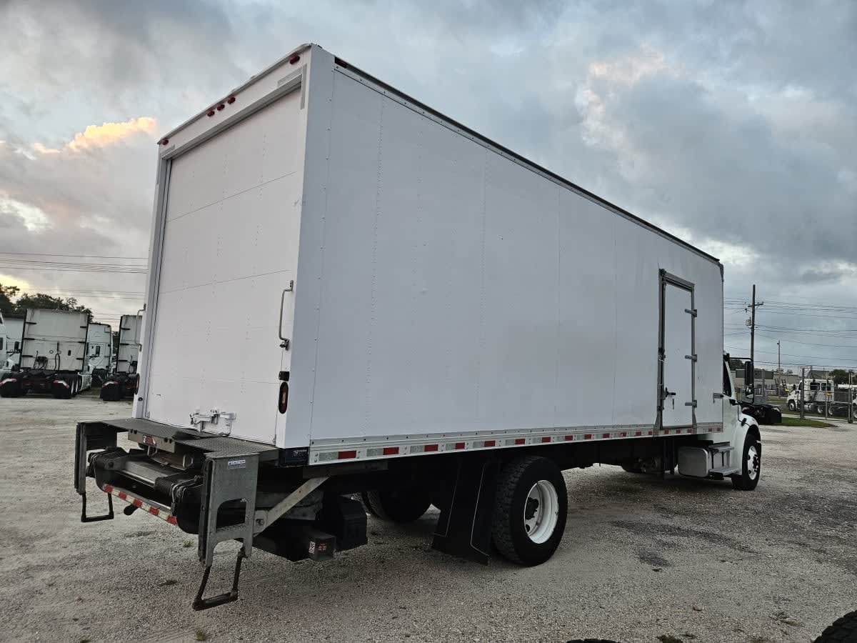 2018 Freightliner/Mercedes M2 106 778651