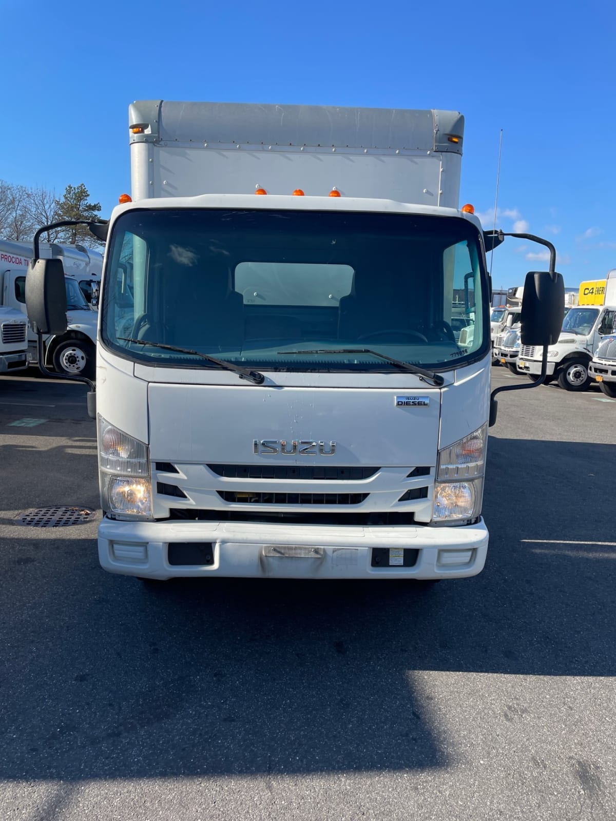 2018 Isuzu NPR 779098