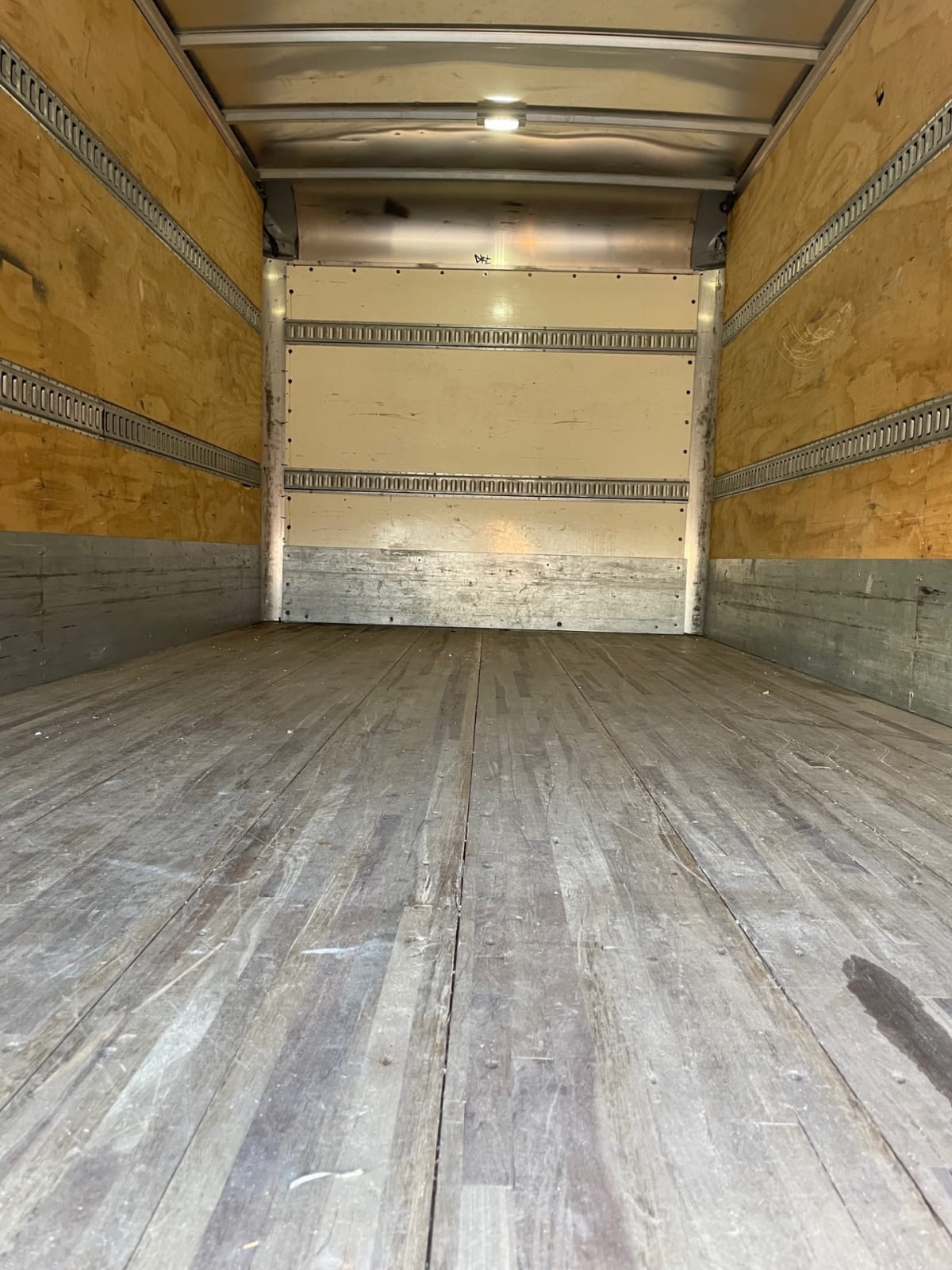 2018 Isuzu NPR 779098