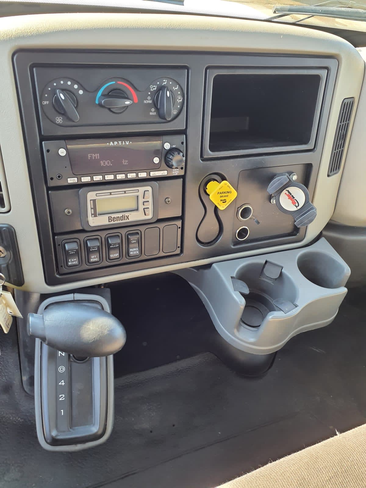 2018 Navistar International 4300 779143