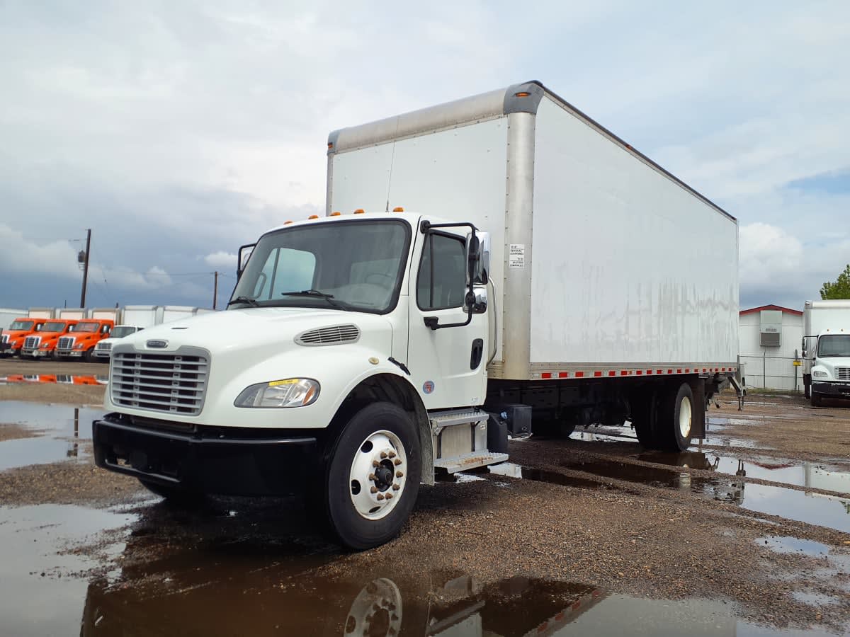 2018 Freightliner M2 106 779382