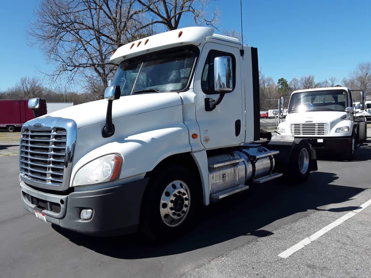 2018 Freightliner - image 1
