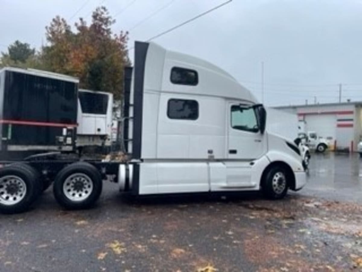 2019 Volvo VNL64T860 779621