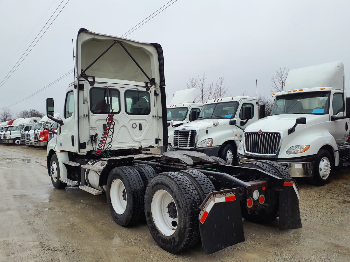 2018 Freightliner/Mercedes NEW CASCADIA PX12664 779675