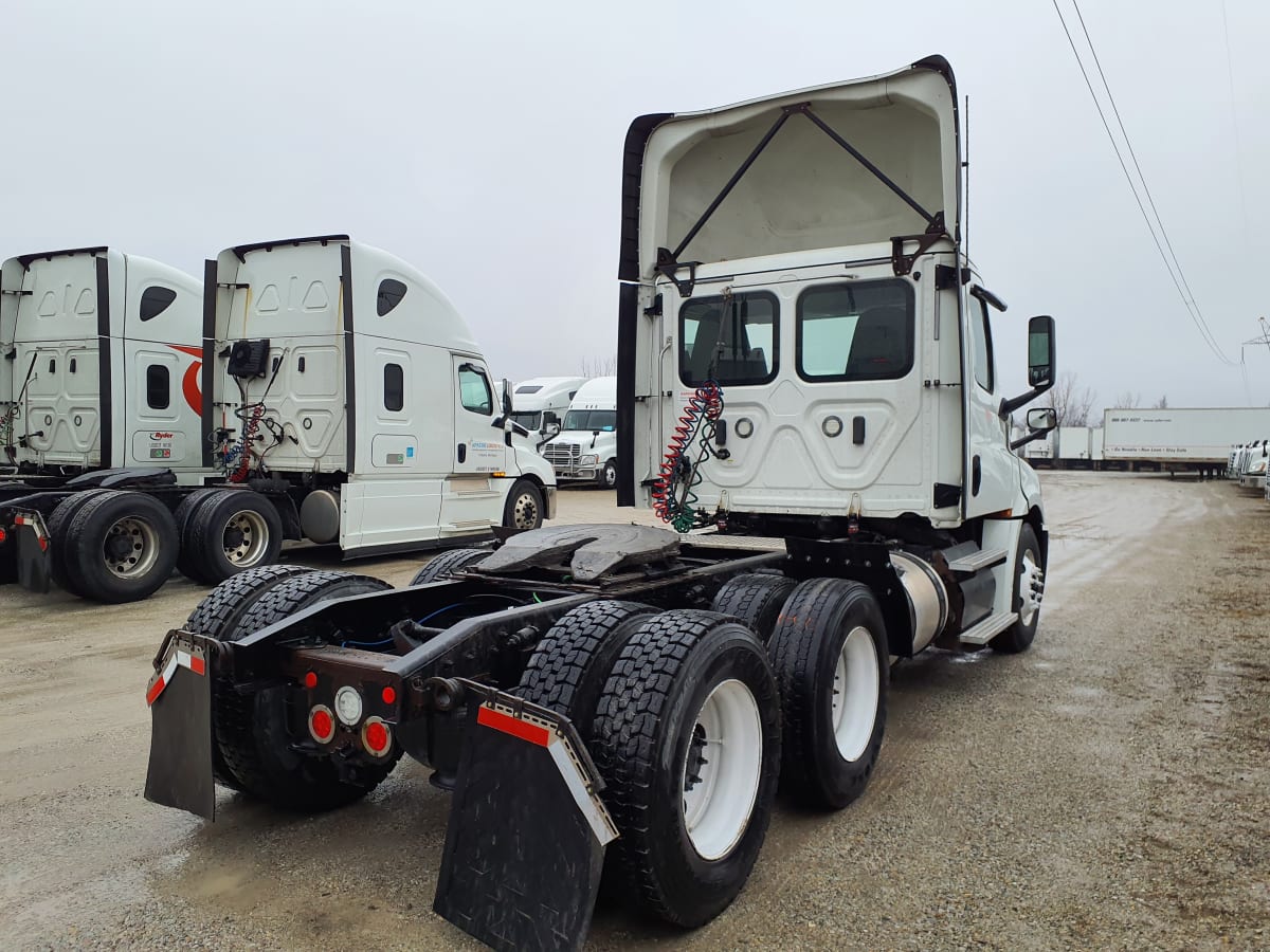 2018 Freightliner/Mercedes NEW CASCADIA PX12664 779675