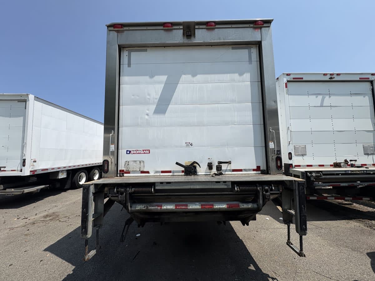 2018 Freightliner/Mercedes M2 106 779684