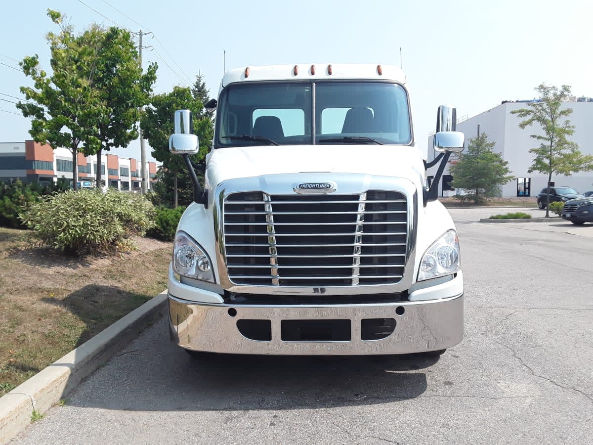 2018 Freightliner CASCADIA 125 779717