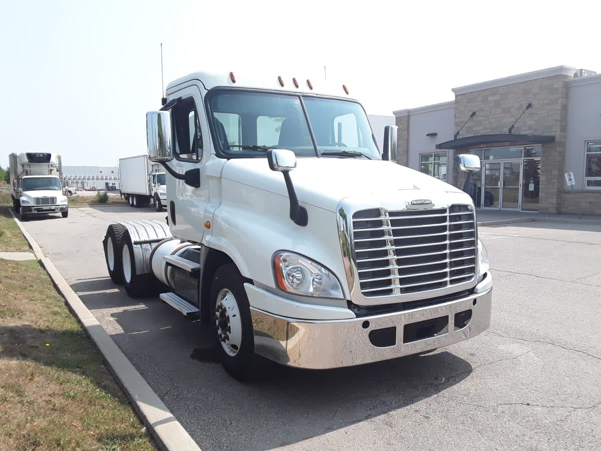 2018 Freightliner CASCADIA 125 779717