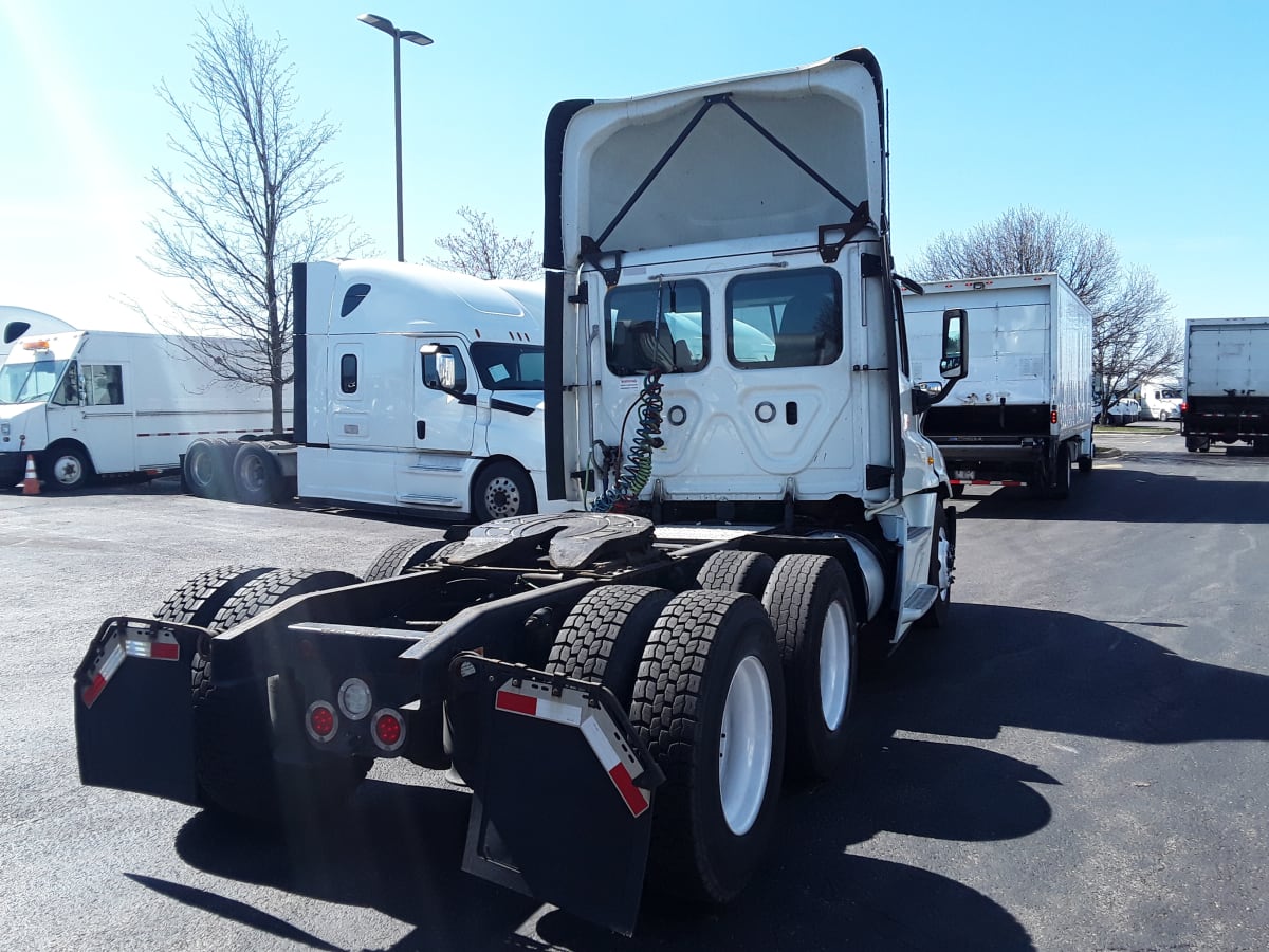 2018 Freightliner/Mercedes CASCADIA 125 779719